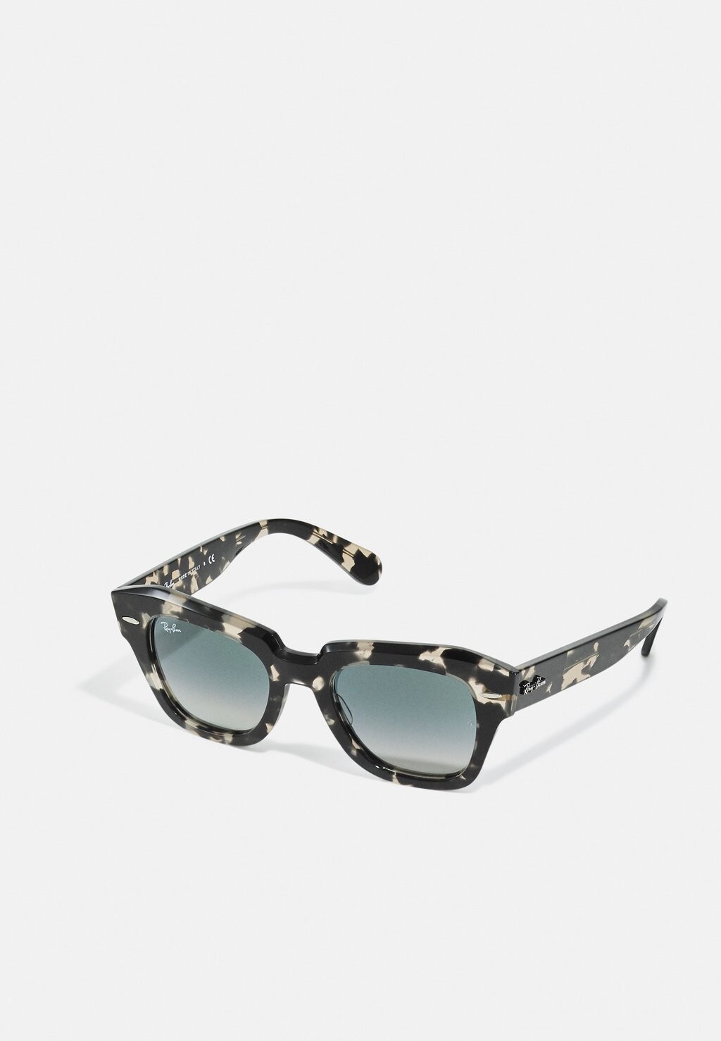 

Солнцезащитные очки Ray-Ban