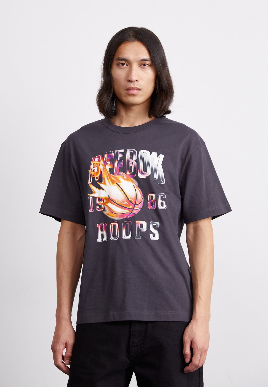 

Футболка с принтом BASKETBALL ON FIRE TEE Reebok Classic, черный