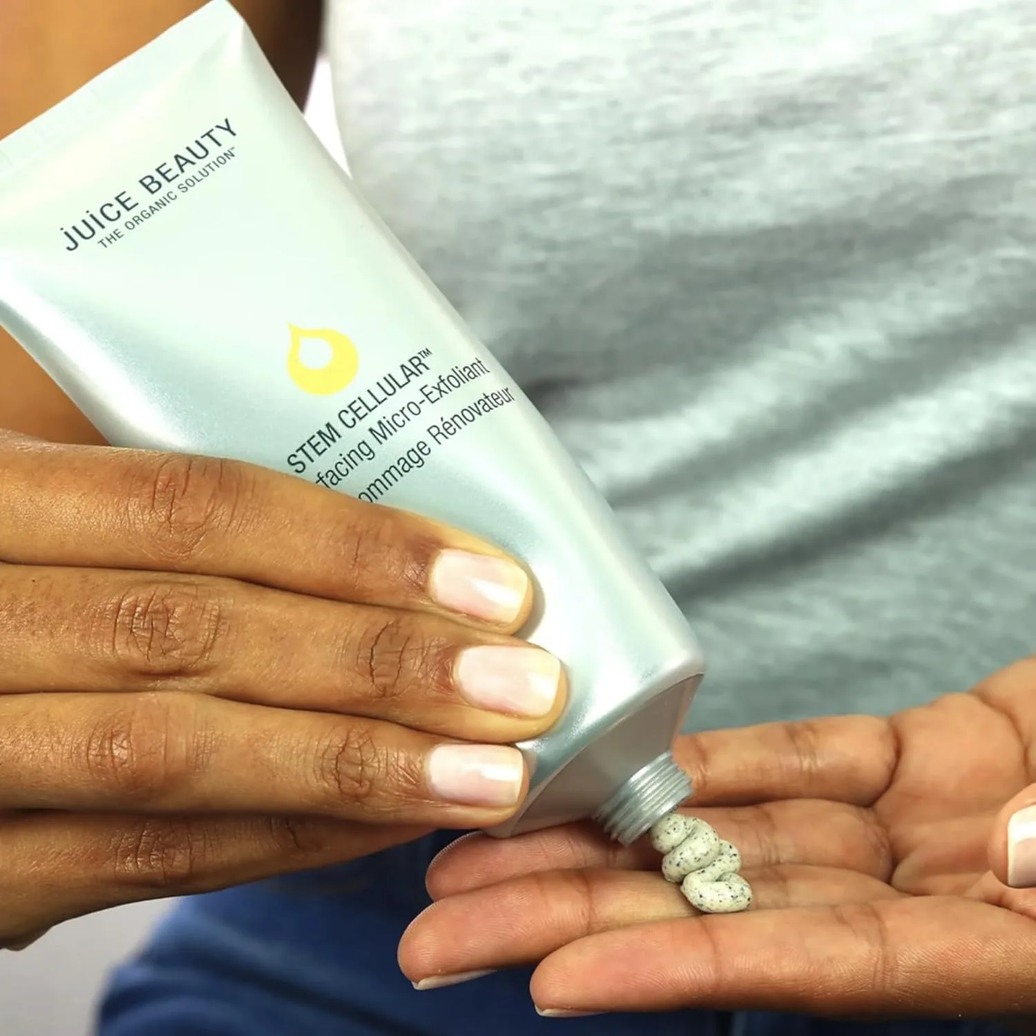 Juice Beauty Stem Cellular Resurfacing Grapeseed Micro-Exfoliant, Face + Body - 90 мл - Мгновенно обновляет, улучшает и смягчает кожу - Веганский продукт, не тестируется на животных 122.47 г (1 шт.) — фото 3