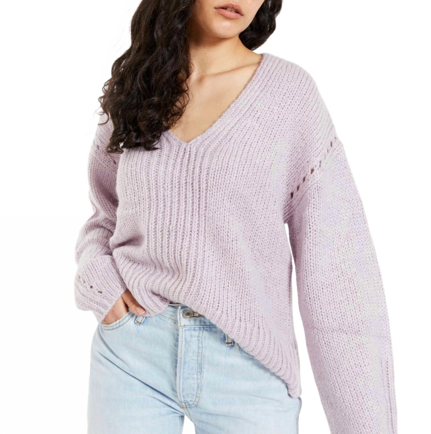 

Свитер Willa с V-образным вырезом в лавандовом цвете BEC + BRIDGE