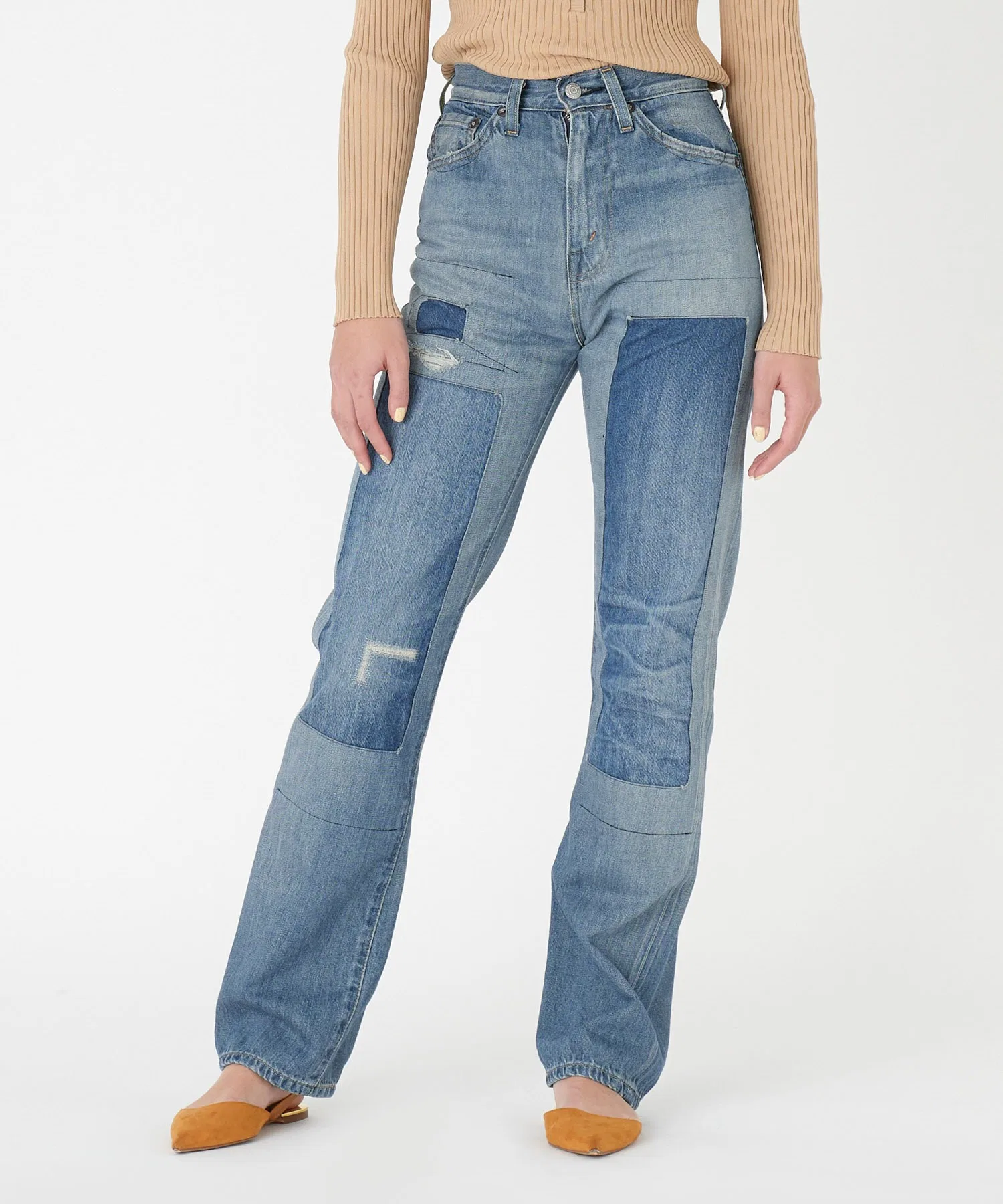 Джинсы Levi's LEVI'S(R) винтажная одежда 1950-х годов, модель 701, цвет ANZA, цвет индиго, ношеные.