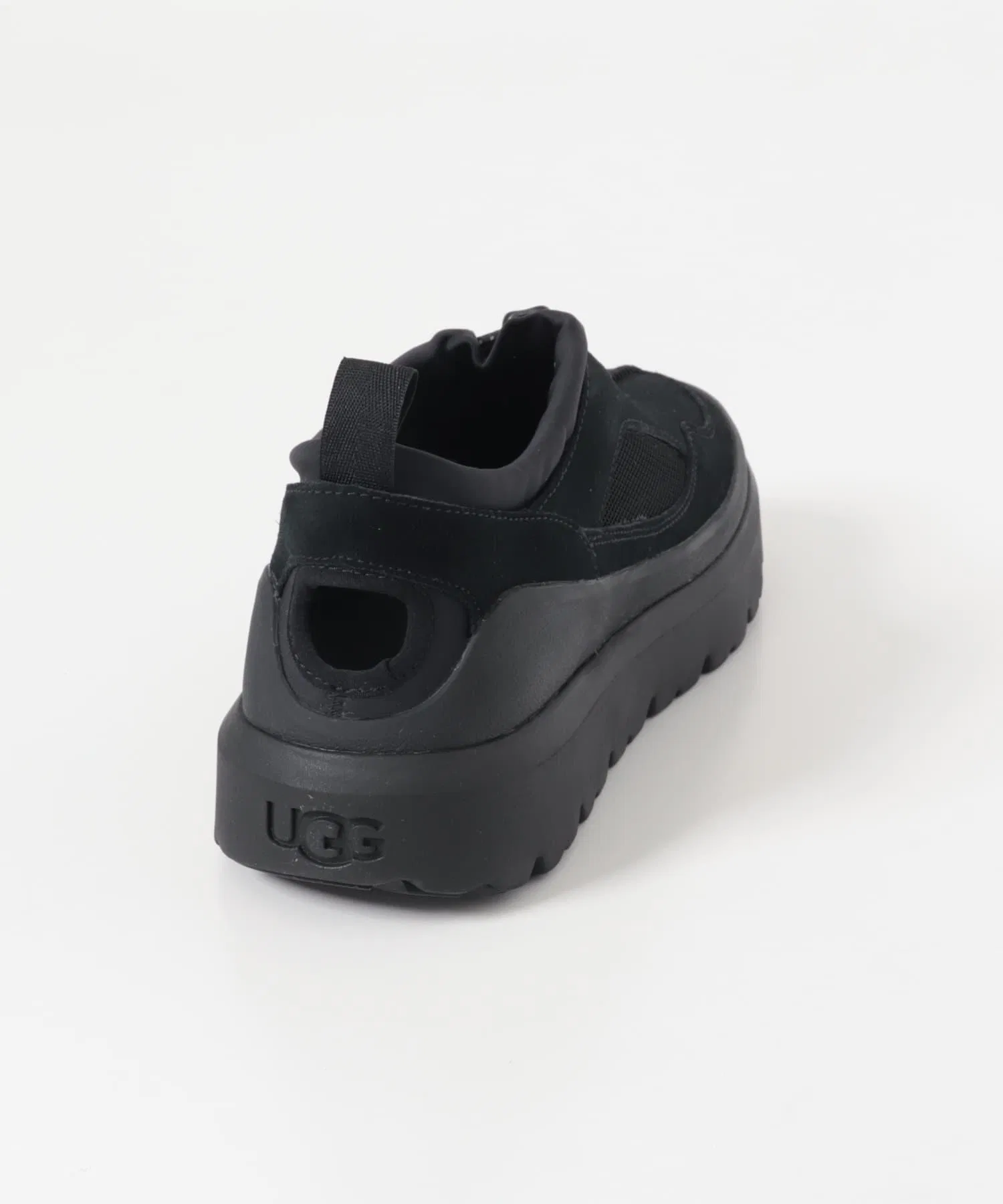Мужские замшевые сандалии UGG Heritage Utility Axoid чёрные — фото 4