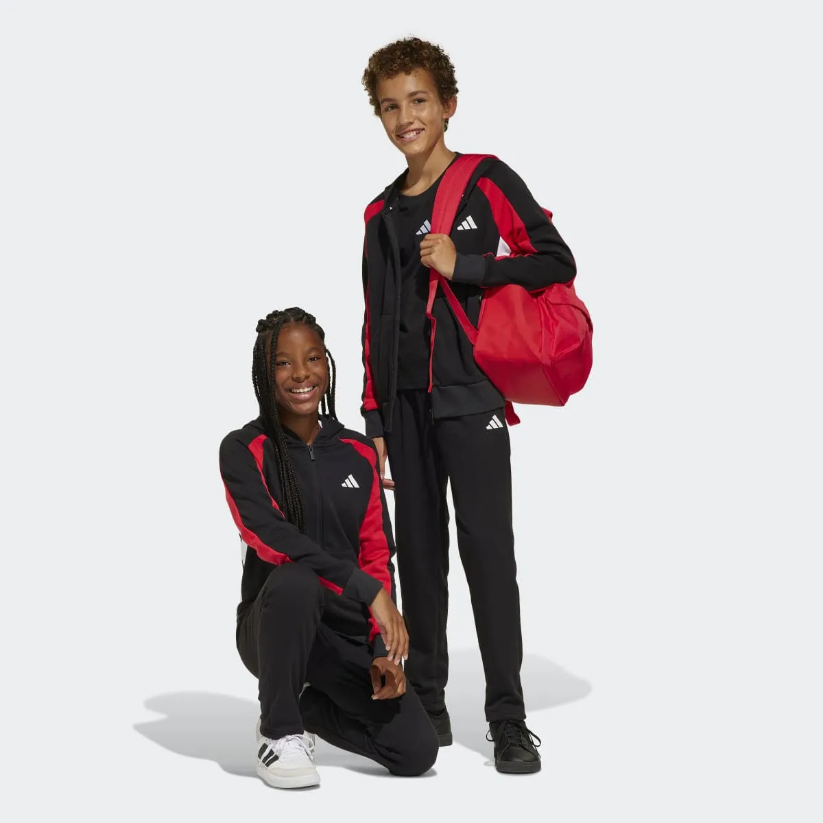 

Детский спортивный костюм Seasonal Essentials Colorblock adidas, черный