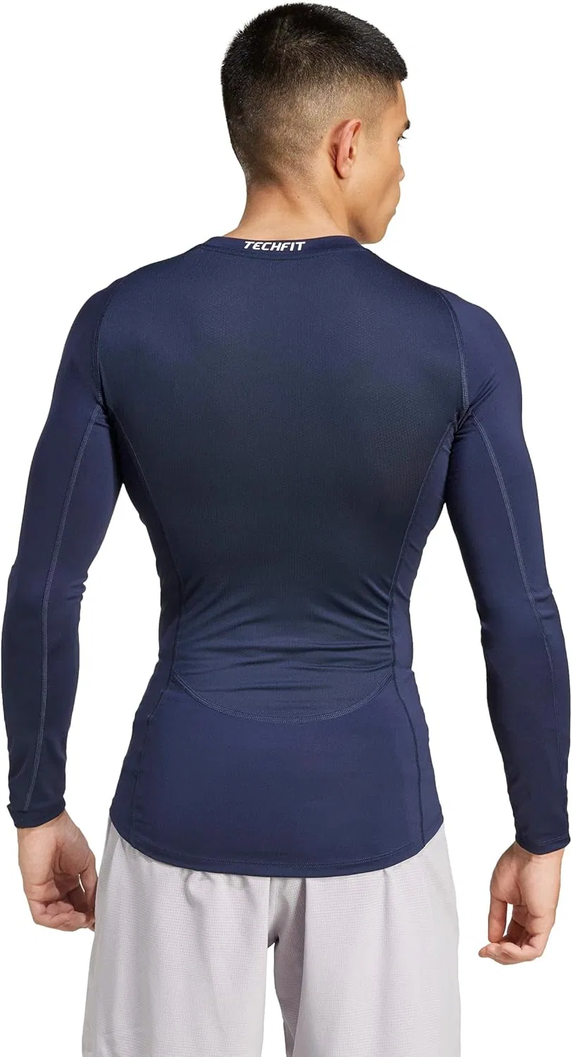 Мужская компрессионная тренировочная футболка с длинным рукавом adidas Techfit — фото 2