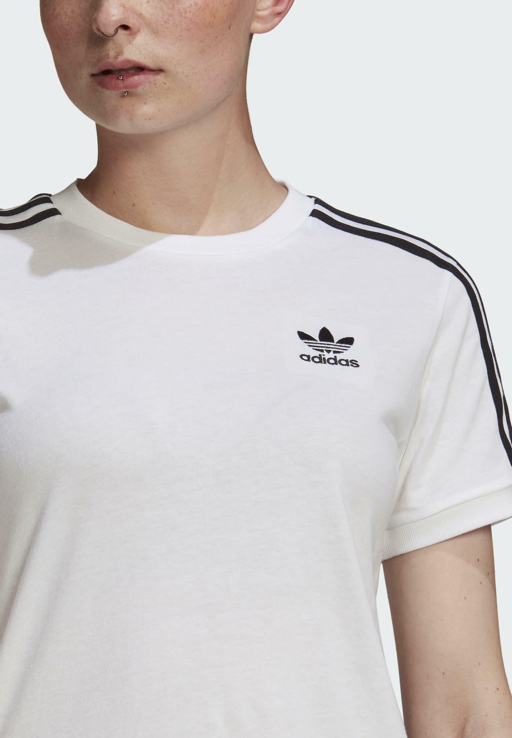 

Футболка с набивным рисунком 3 Stripes adidas Originals, белая