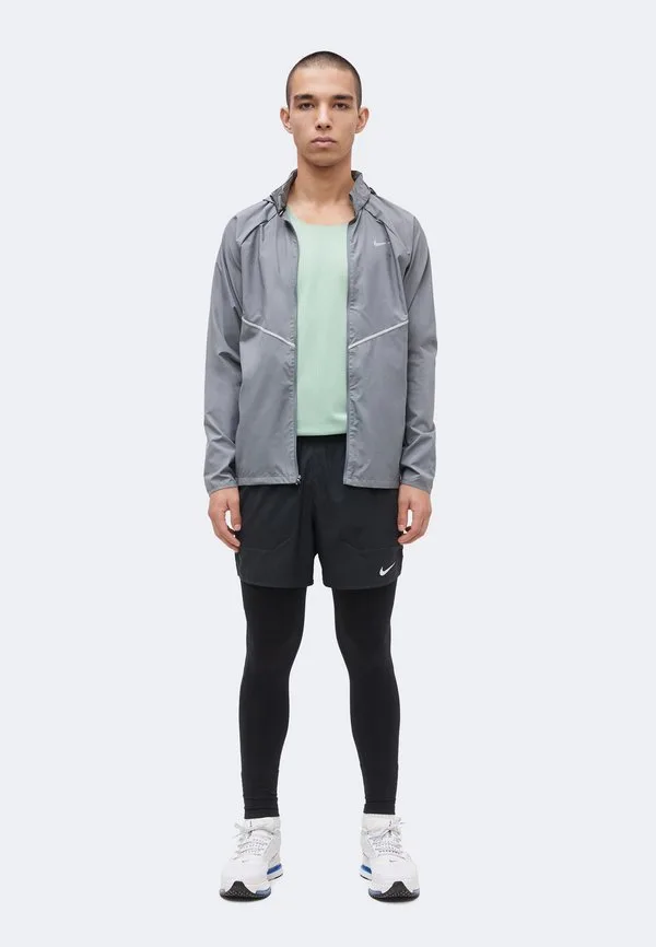 Ветровка милер Nike Performance, Smoke Grey — фото 2