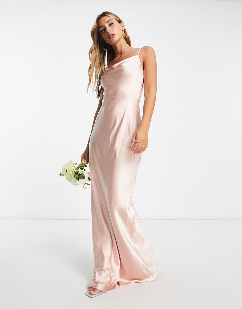 

Атласное платье макси с воротником-хомутом Pretty Lavish Bridesmaid Keisha