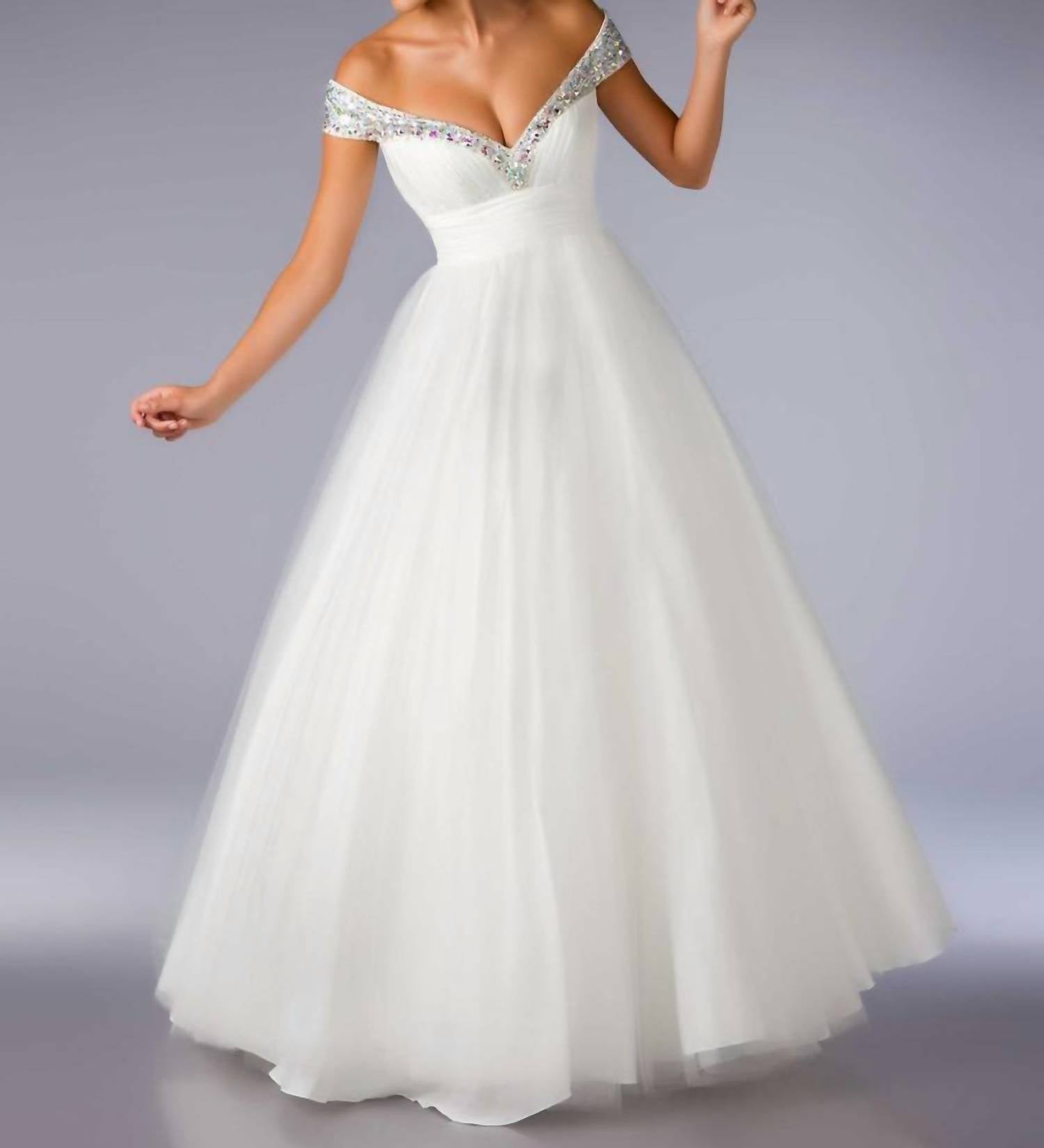 

Платье с открытыми плечами Crystal белого цвета Mac Duggal