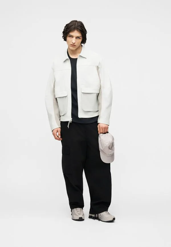 Куртка смита для межсезонья Nike Acg, Photon Dust/Grey Fog/College Grey/Summit White — фото 2