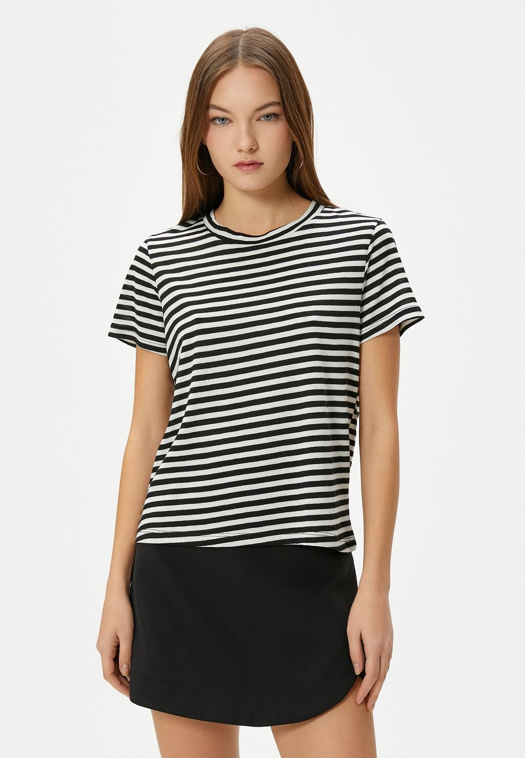 

Футболка с принтом SHORT SLEEVE CREW NECK Koton, черный