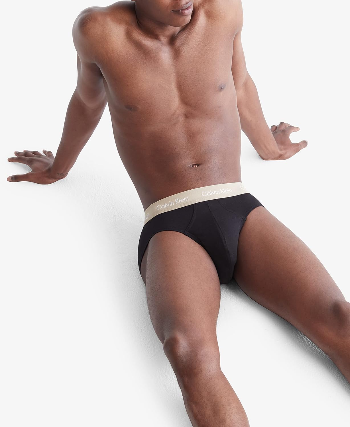 Комплект из 3 трусов-брифов Calvin Klein Mens Cotton Stretch Hip, Black Bodies W/ Shoreline, Clay, Travertine — фото 4