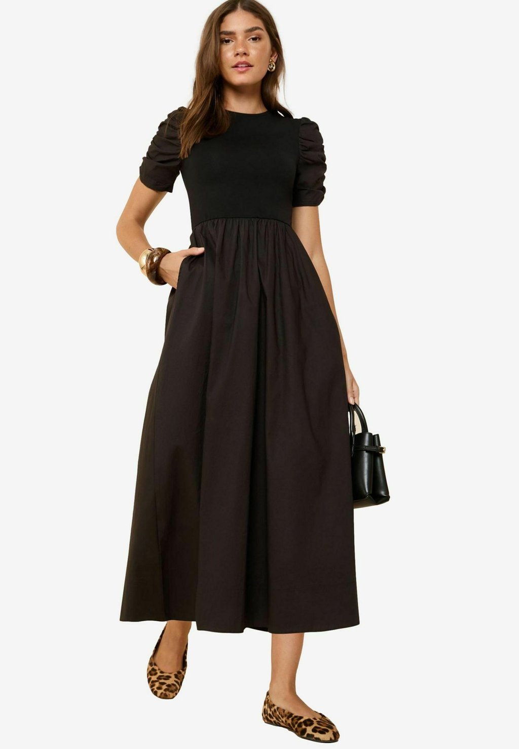 

Повседневное платье REGULAR FIT - MIX RUCHED SLEEVE MIDI Friends Like These, черный