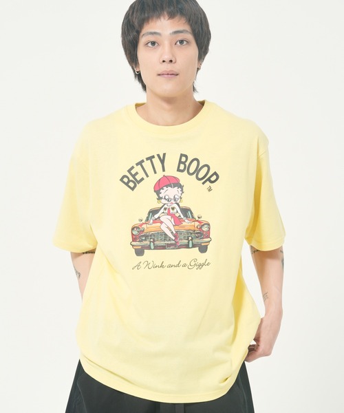 

Футболка классического кроя с принтом BETTY Classic Car BETTY BOOP, желтый