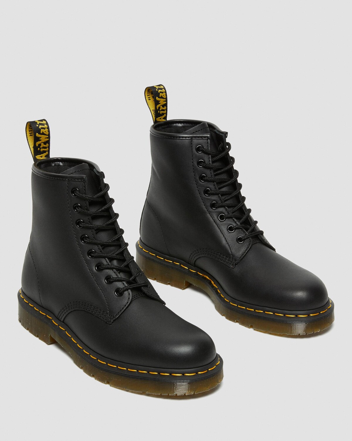 Ботинки кожаные Dr. Martens 1460 на шнуровке, черный