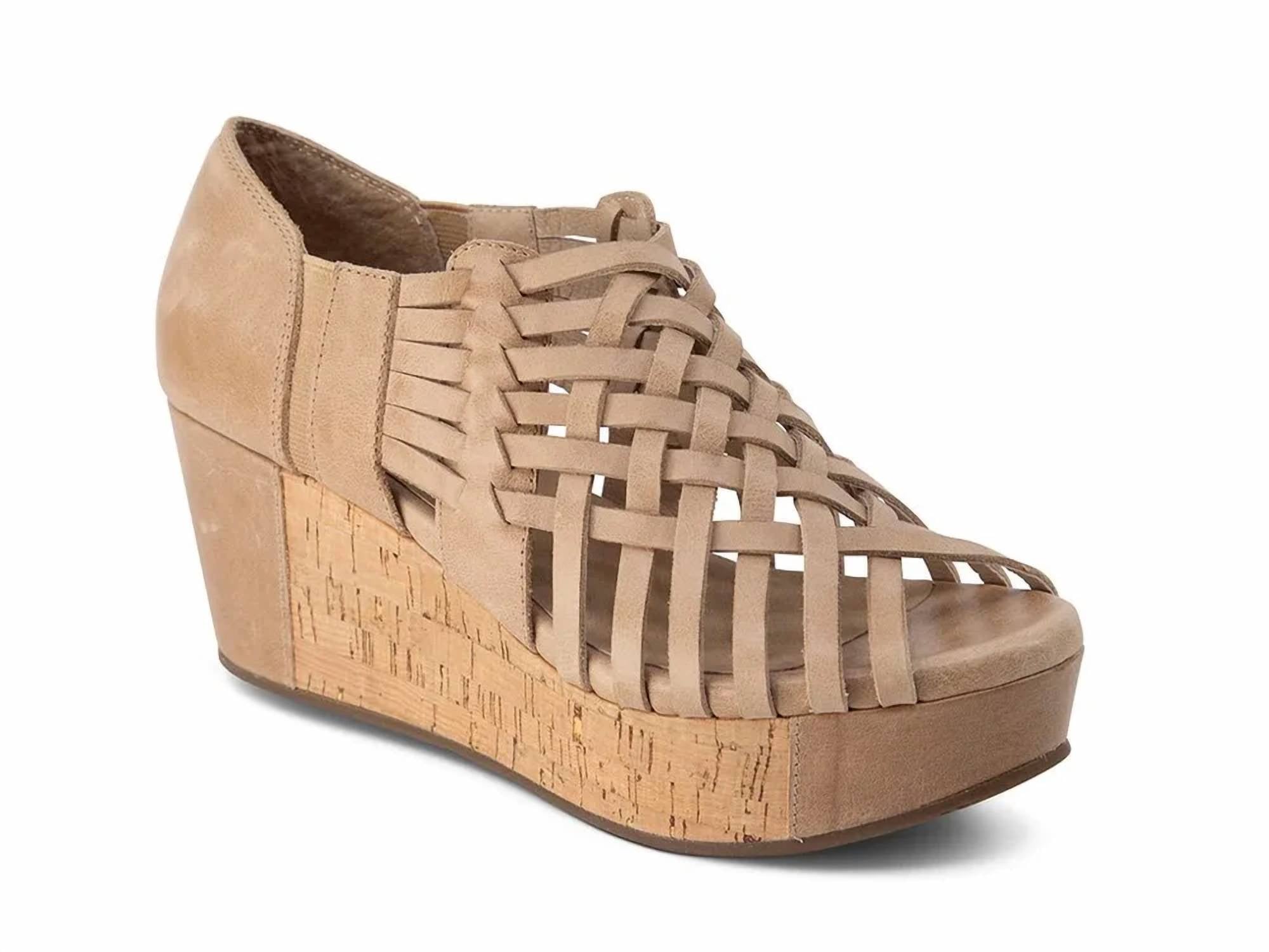 Women Winix Wedge Sandal In Sand Leather CHOCOLAT BLU, Sand Leather