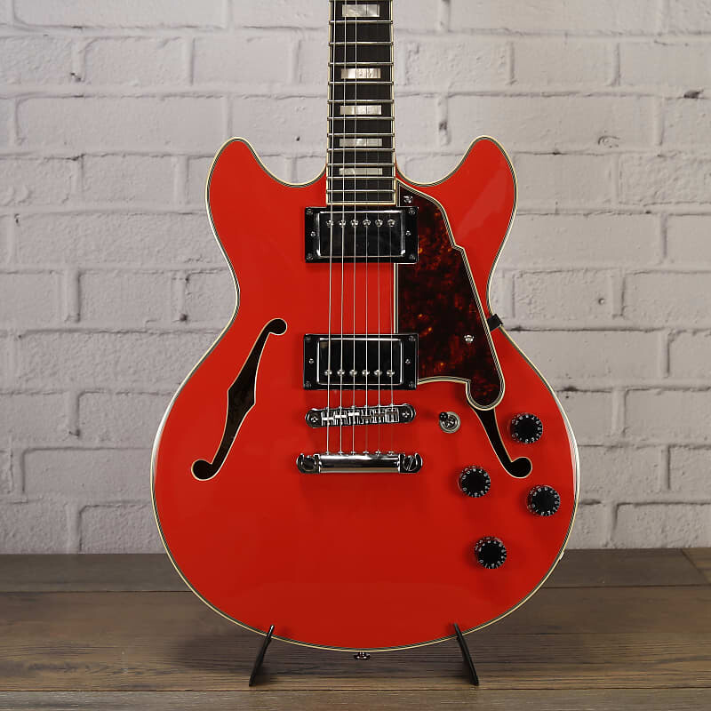 

Электрогитара D'Angelico Premier Mini DC Semi-Hollow Electric Guitar Fiesta Red w/Gig Bag