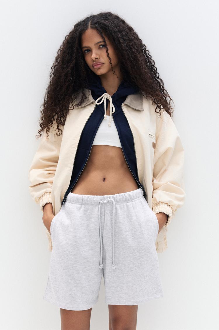 

Шорты-Бермуды Jogger Pull And Bear, белый