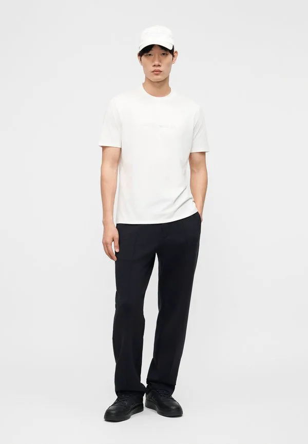 Простая футболка Emporio Armani, Off-White — фото 2