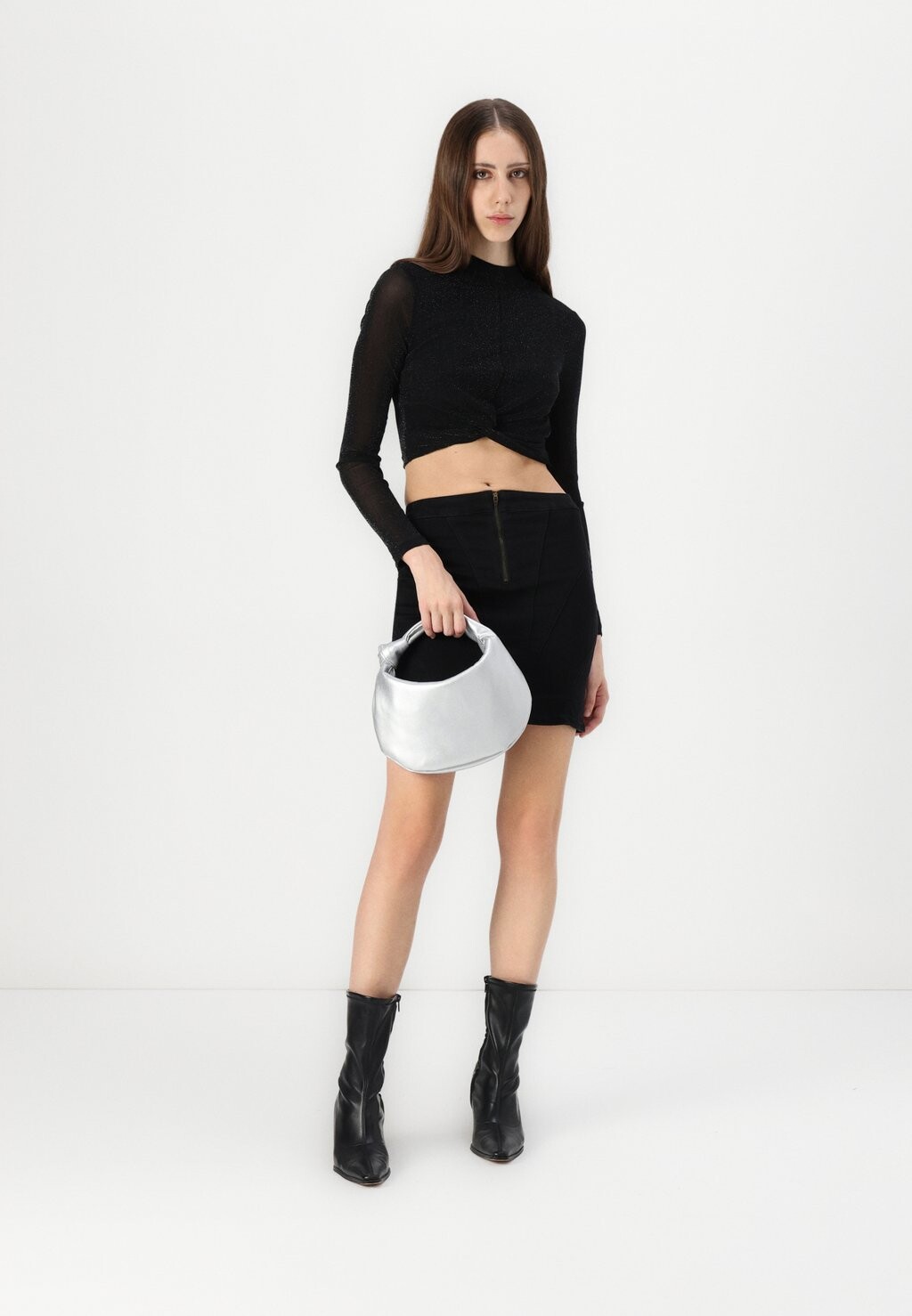 

Мини-юбка ONLZOEY ROYAL SHORT SKIRT ONLY, черный
