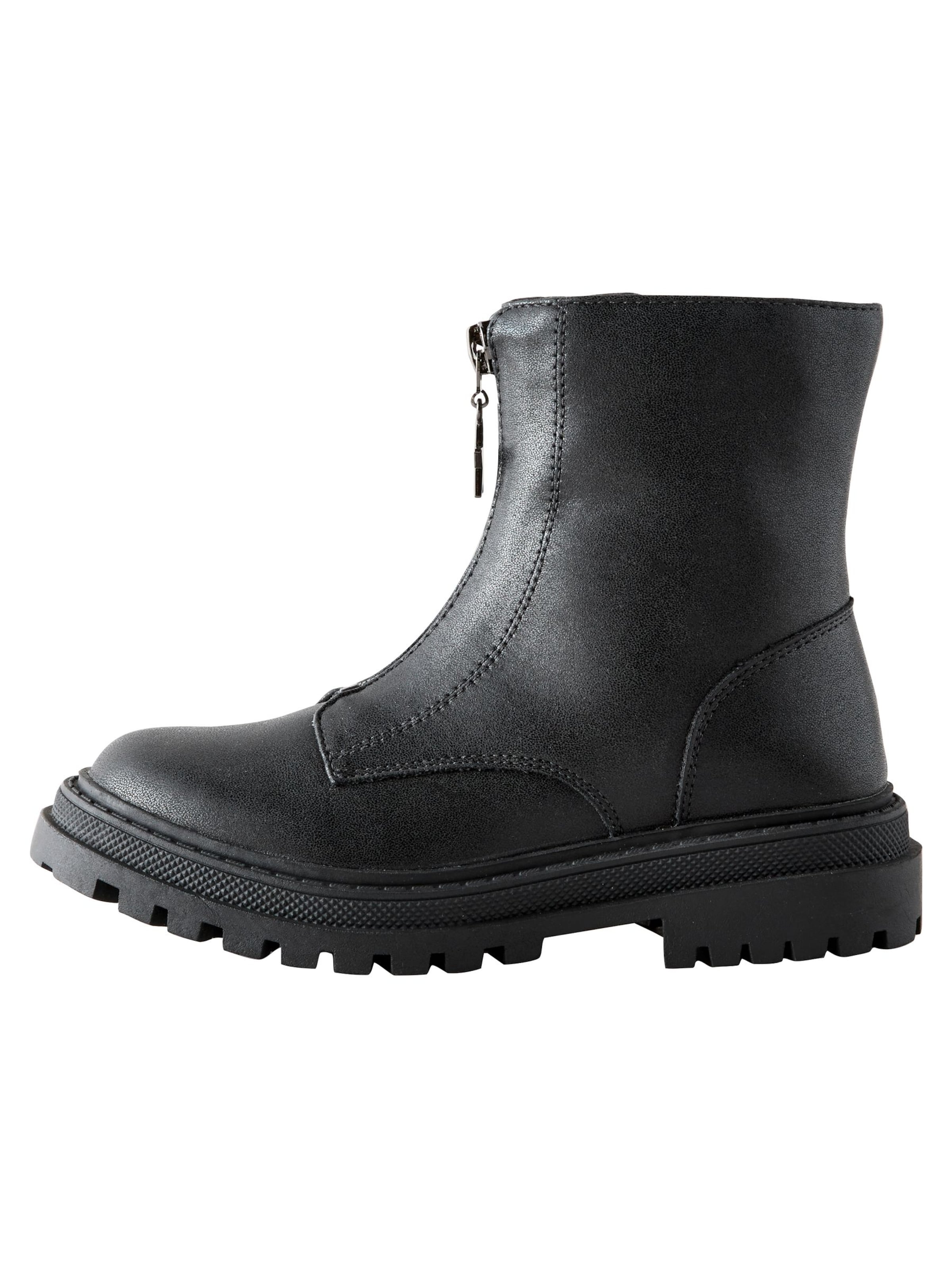 

Next Ботинки в черном цвете