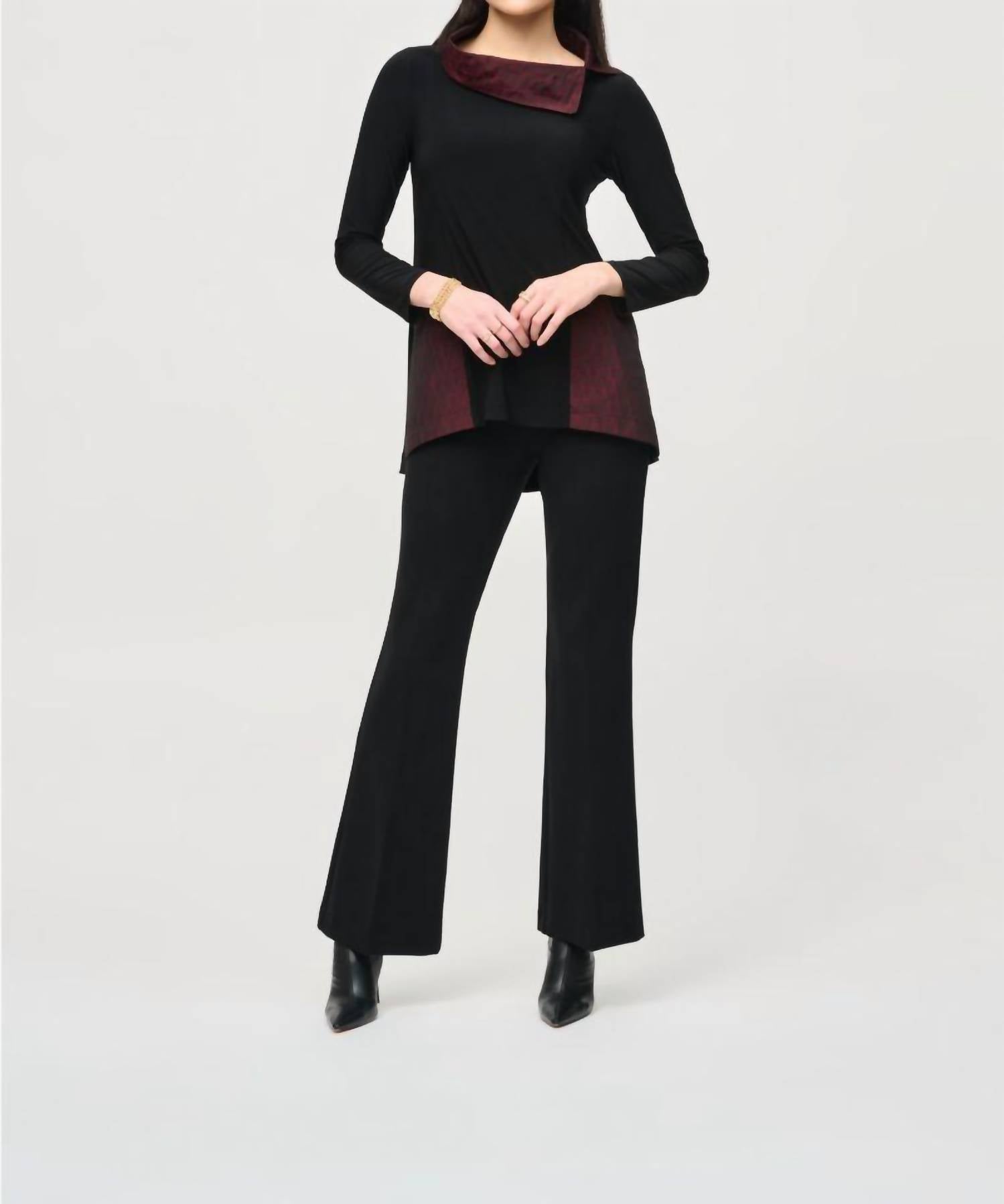 

Туника с воротником-капюшоном и длинными рукавами в черно-красной гамме Joseph Ribkoff