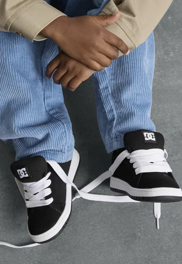 Кроссовки для скейтбординга Court Graffik Dc Shoes, черно-белый