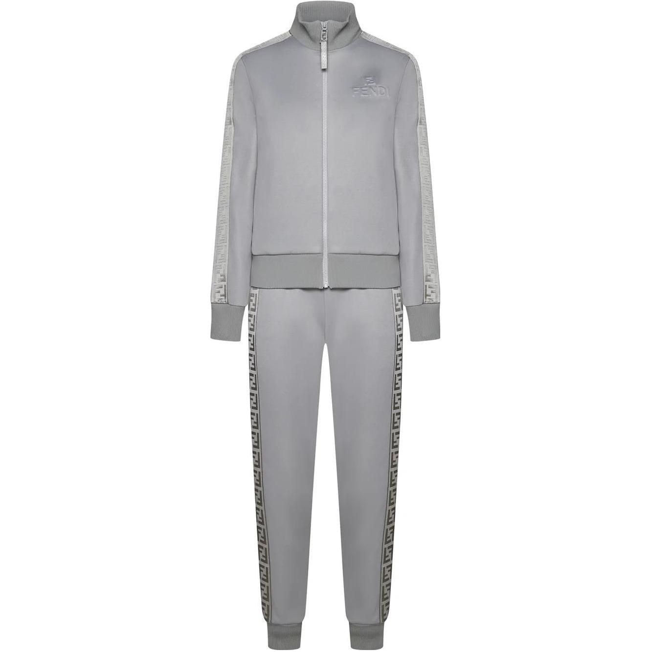 

Повседневный женский костюм FENDI