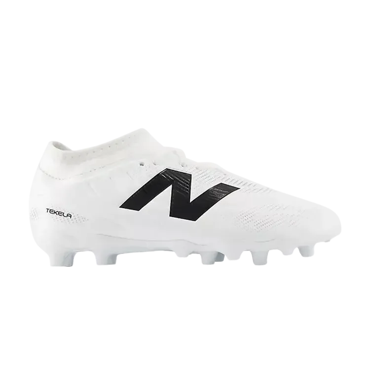 New Balance Tekela Laced FG V5 Big Kid 'Black White'