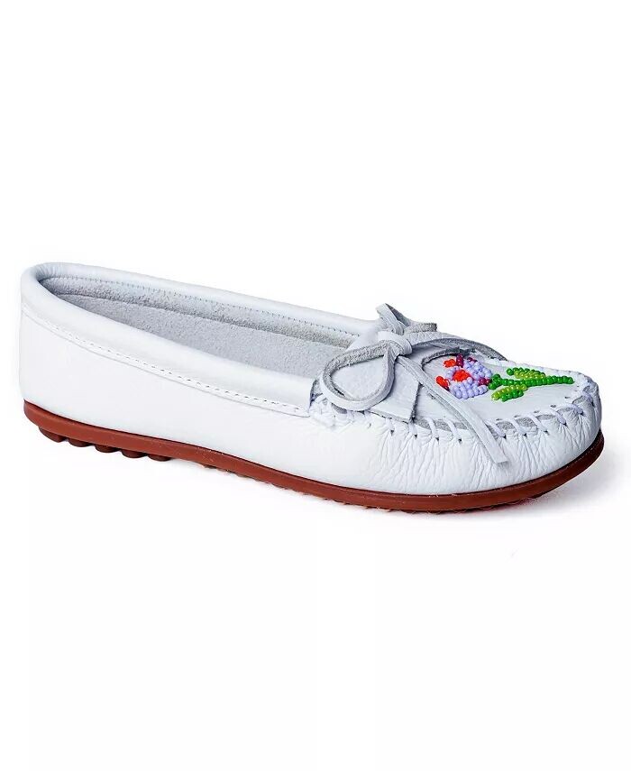 

Женские мокасины Ziigwan Waabigwan, украшенные бисером Minnetonka, белый