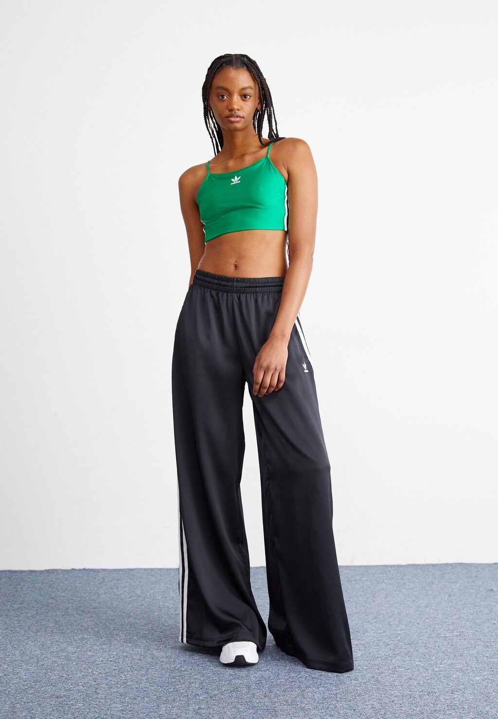 Брюки Firebird Track Pant Wide Leg adidas Originals, черный — фото 2