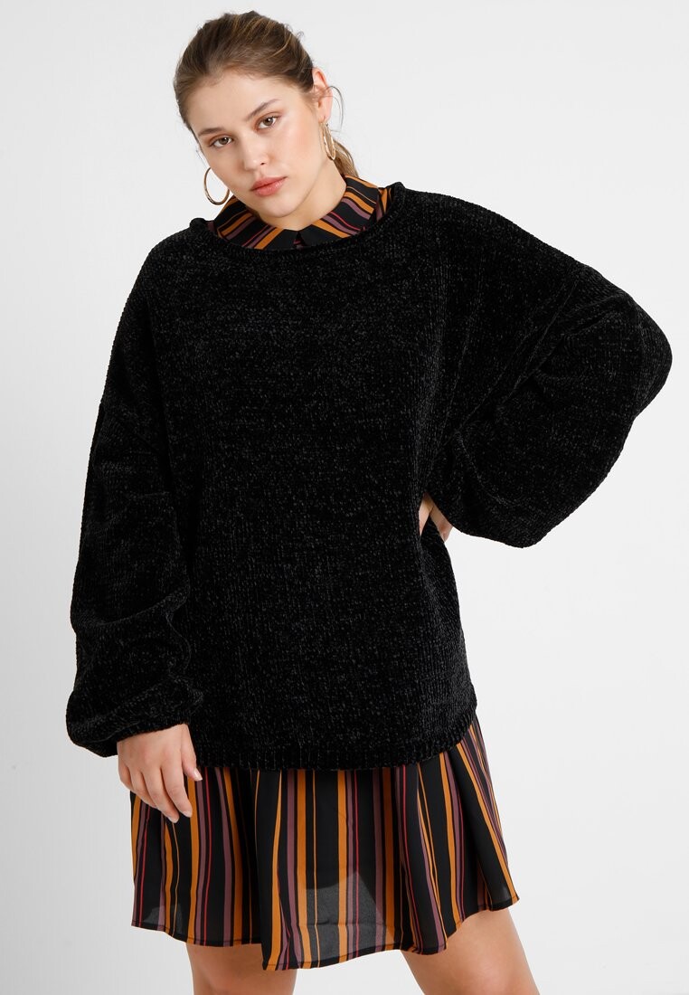 

Свитшот Urban Classics Curvy ЖЕНСКАЯ ШЕНИЛЬ OVERSIZE, черный