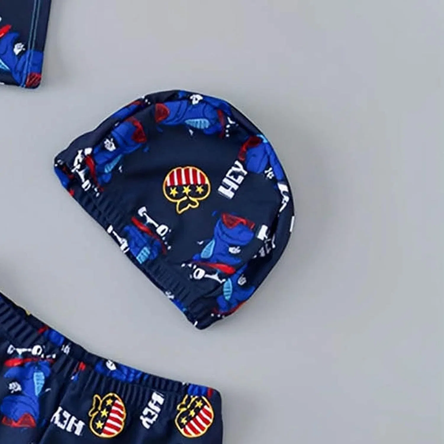 Generic Комплект купальных костюмов для мальчиков, 3 предмета: быстросохнущий купальник с коротким рукавом, защита от УФ-излучения, принт динозавров, круглый вырез, защитная футболка для бассейна, синий — фото 4