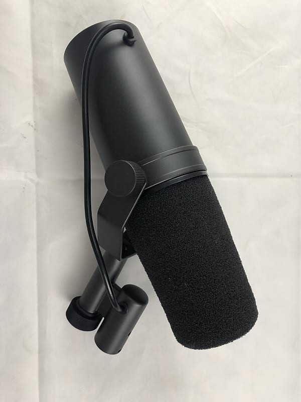 

Динамический микрофон Shure SM7B Cardioid Dynamic Microphone