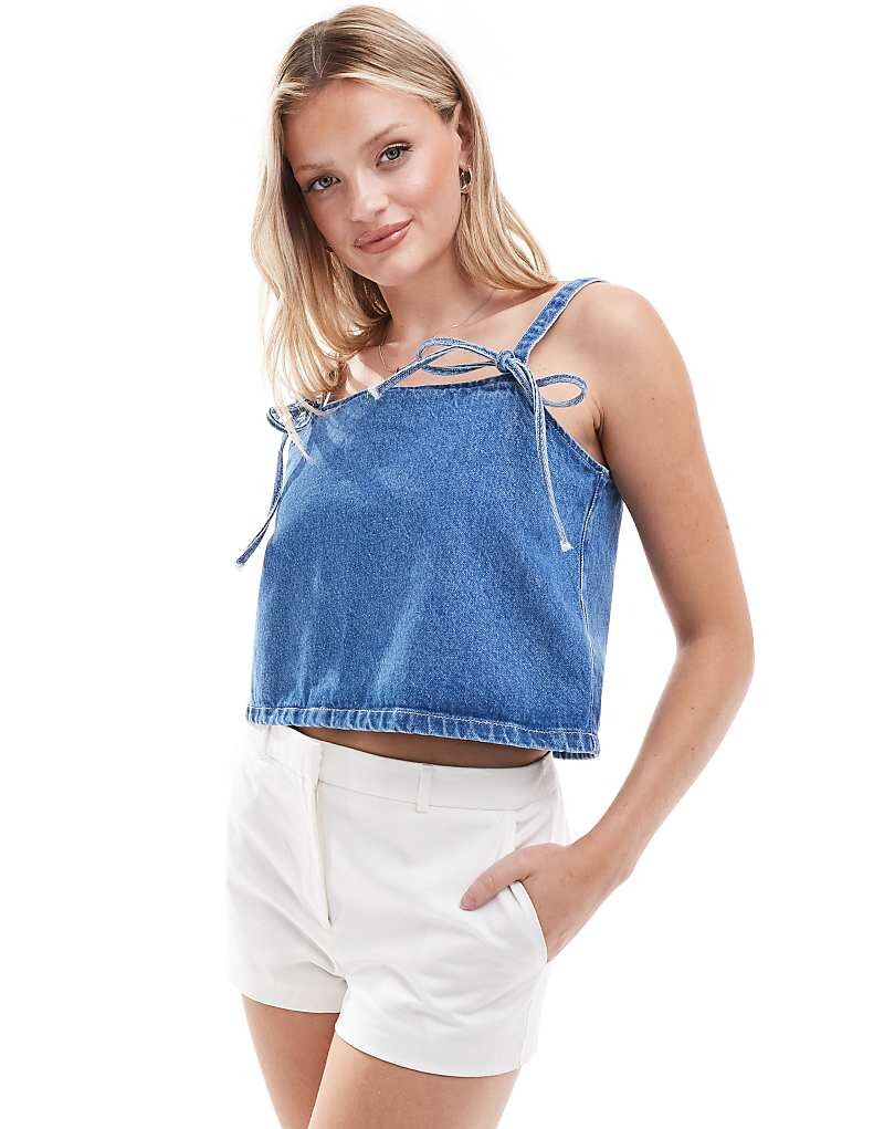 

Синий джинсовый топ на бретелях ASOS DESIGN с тонкими бретелями-бантиками