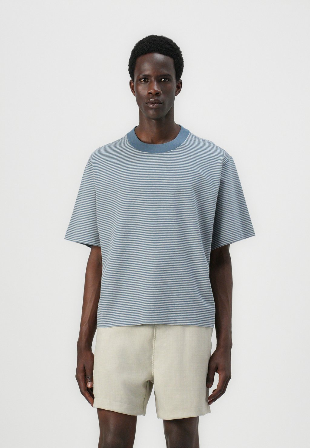 

Футболка с принтом CLEAN CROP STRIPE Abercrombie & Fitch, темно-синий