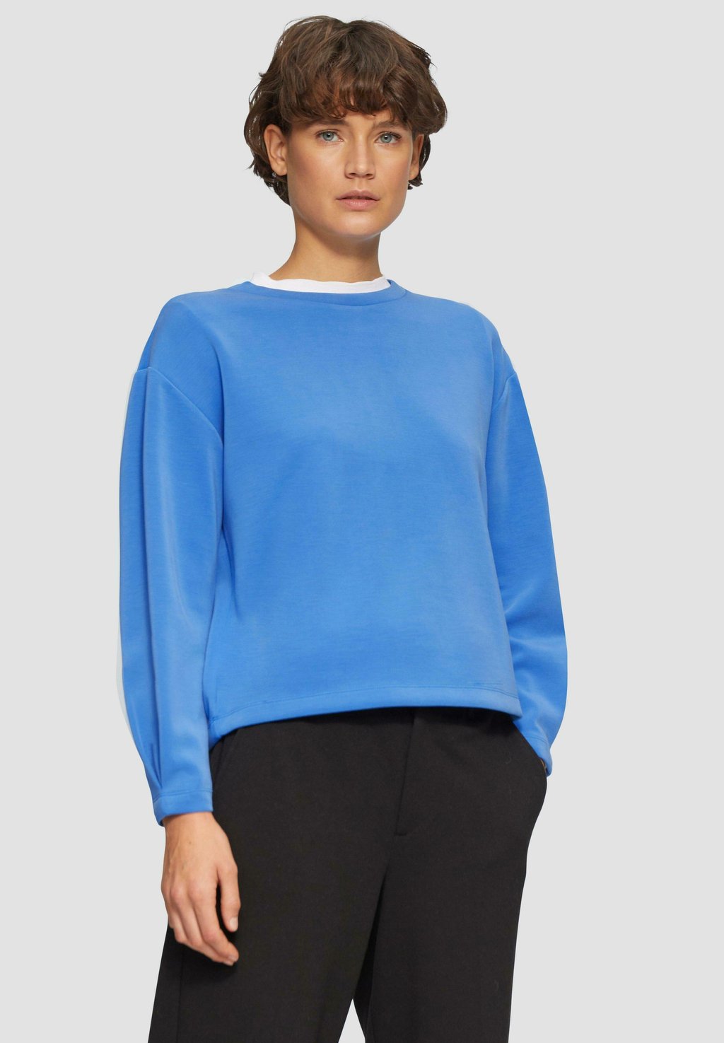

Толстовка SCUBA-SWEATSHIRT AUS MODALMIX IM RELAXED FIT s.Oliver, синий