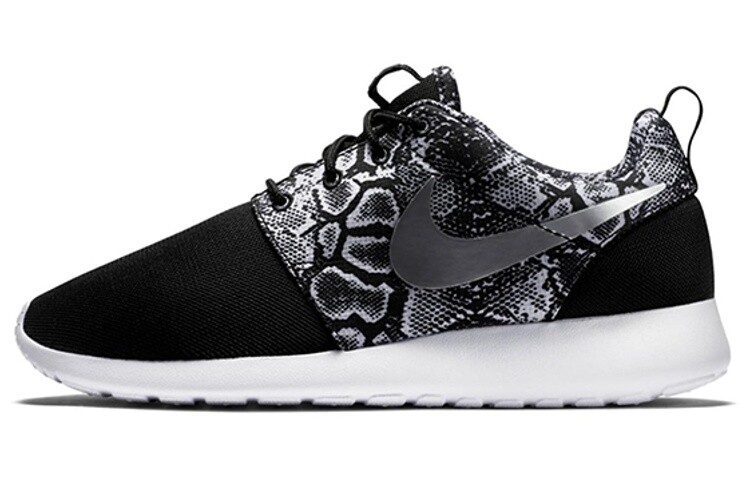 

Кроссовки Nike Roshe Run Black Python GS