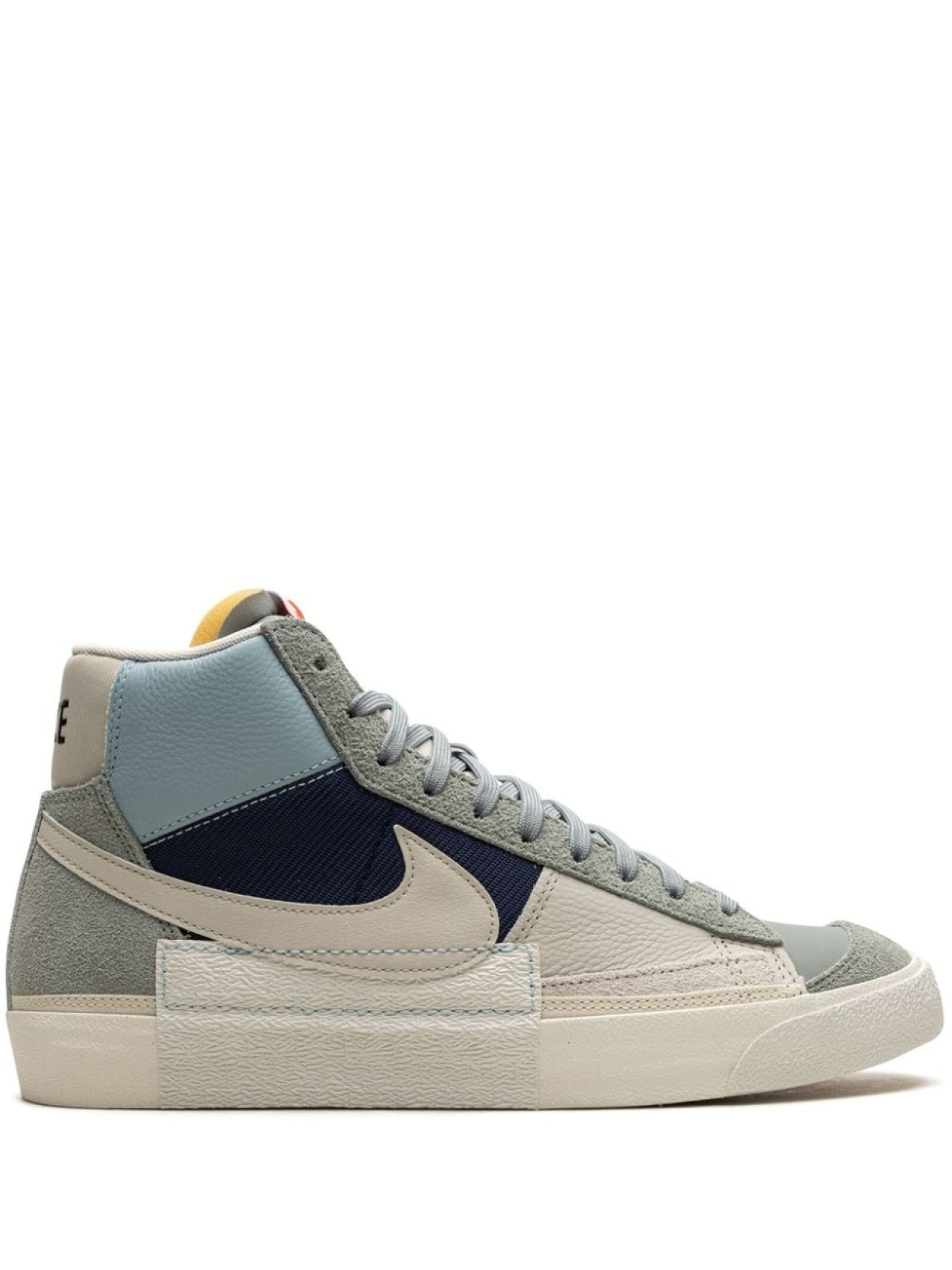 

Nike кроссовки Blazer Mid Pro Club, нейтральный цвет