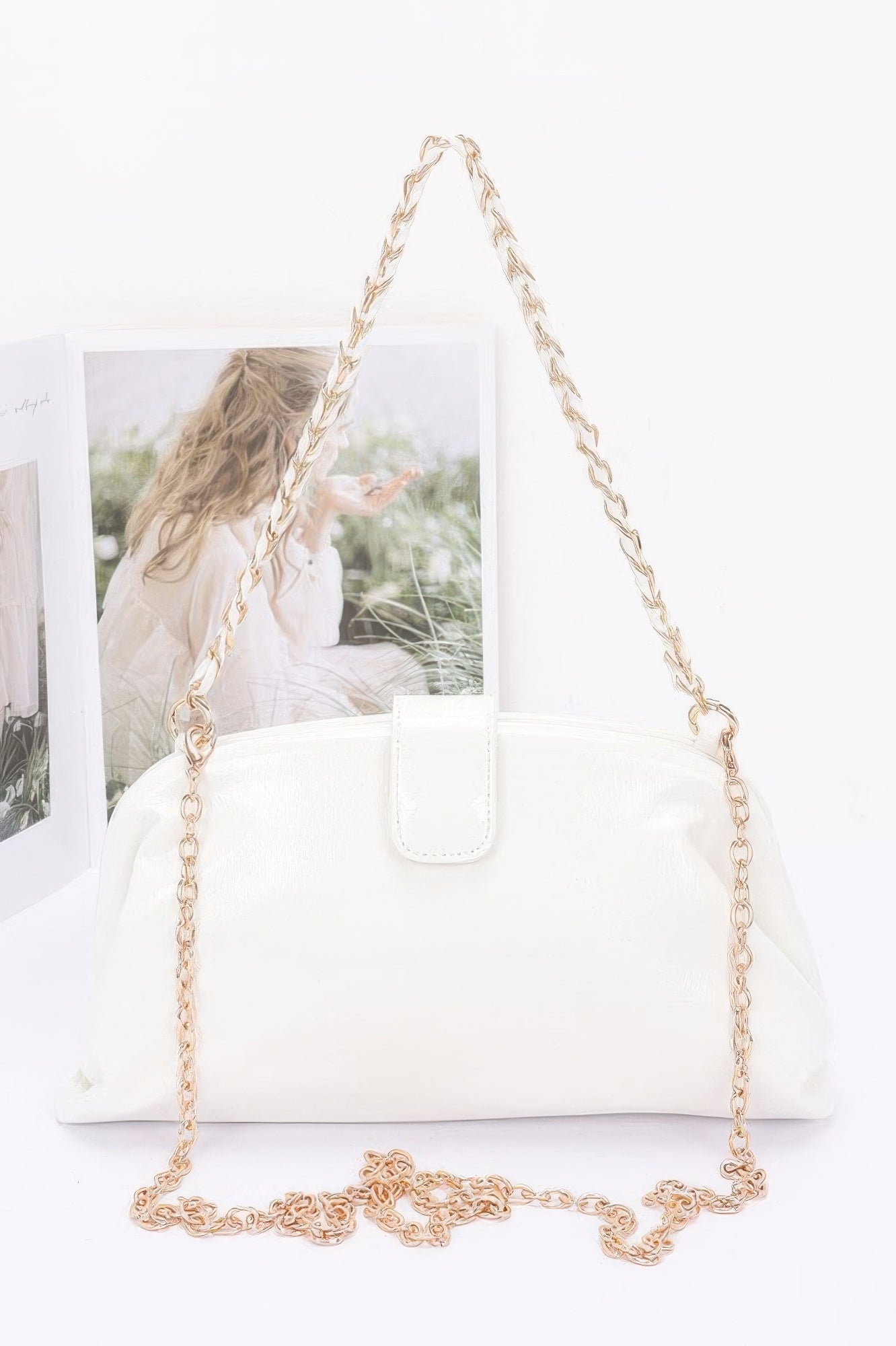 

Эмалевая рамочная сумка через плечо FASHNZFAB, белый