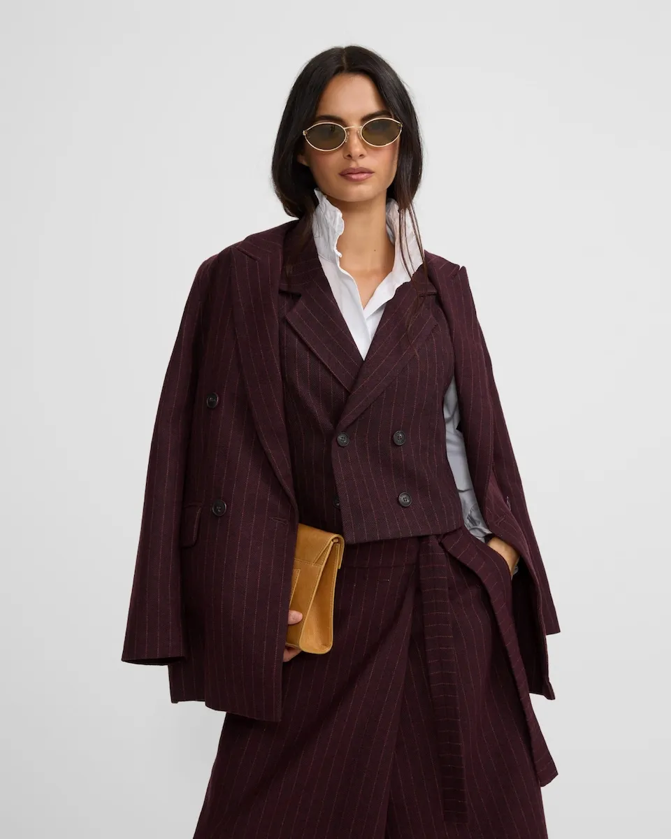 

Женский пиджак в бордовую дипломатическую полоску Silbon