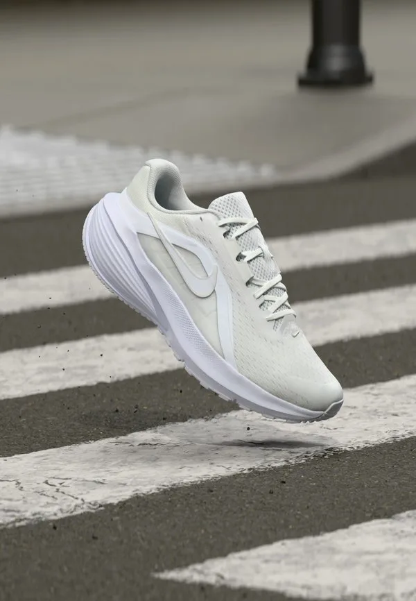 Беговые кроссовки downshifter 14 Nike Performance, White