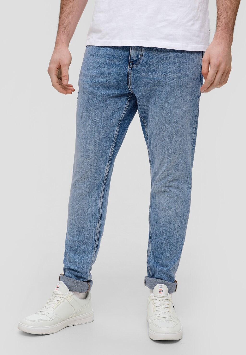 

Джинсы зауженного кроя QS, цвет blau