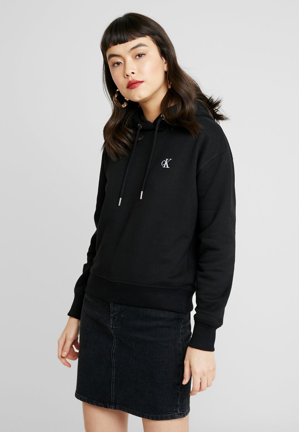 

Толстовка с капюшоном Calvin Klein Jeans, черный