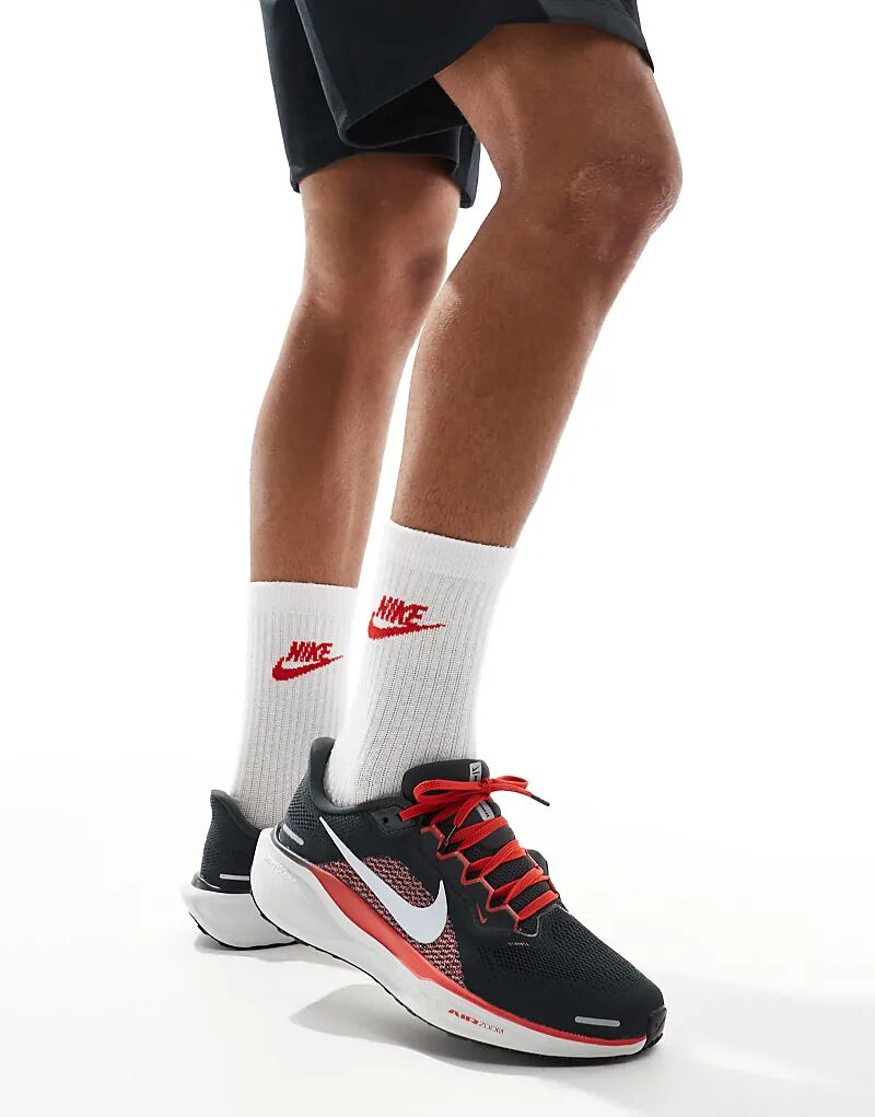 

Кроссовки Air Zoom Pegasus 41 черного и красного цвета Nike Running