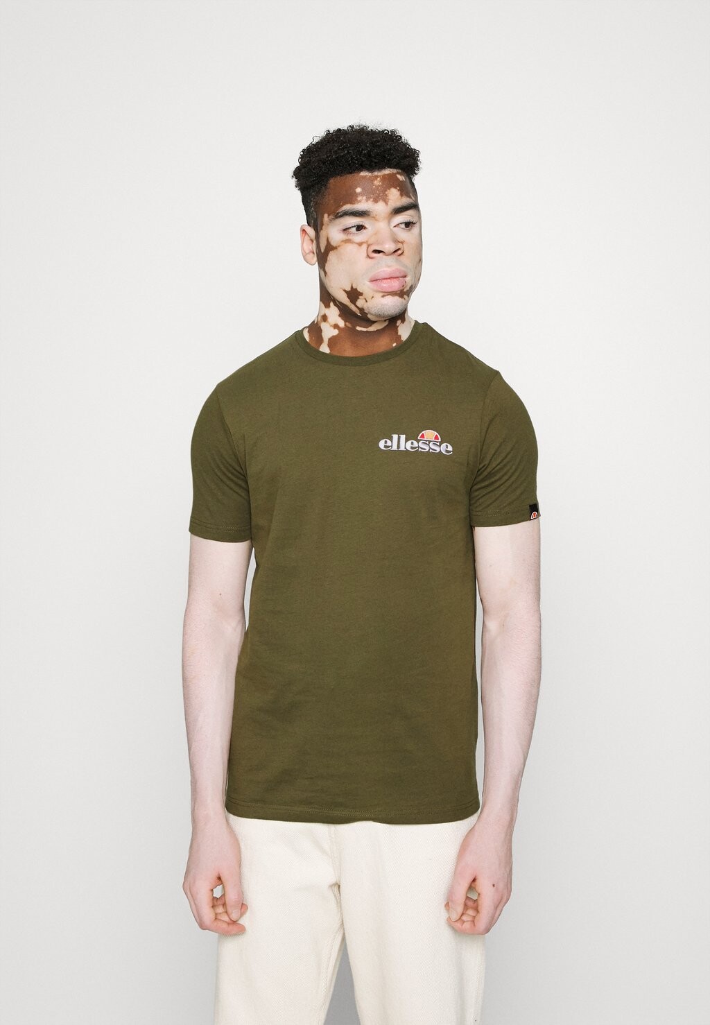 

Футболка с принтом Voodoo Ellesse, хаки