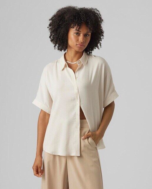 

Женская рубашка оверсайз с короткими рукавами Vero Moda, белый