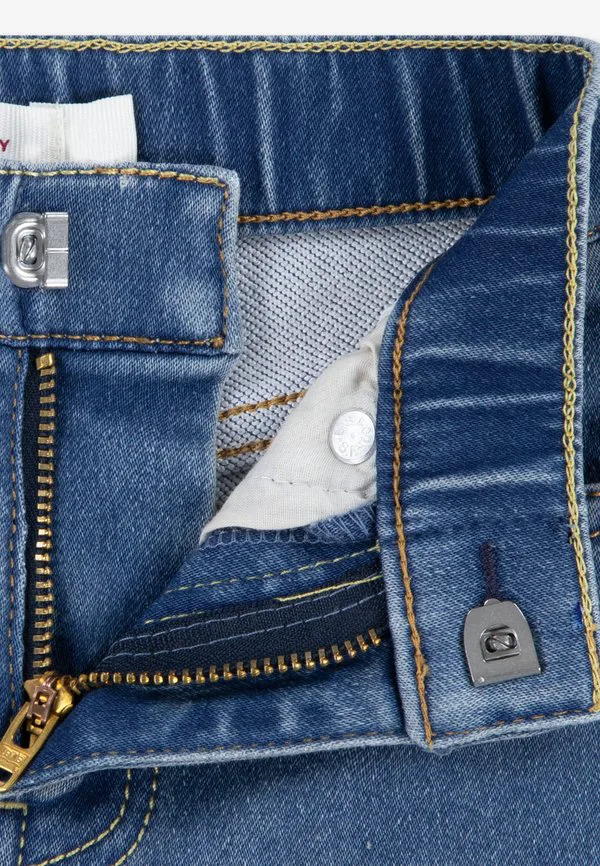 Узкие джинсы-клеш Levi'S, Tarnation Without Destruction — фото 3
