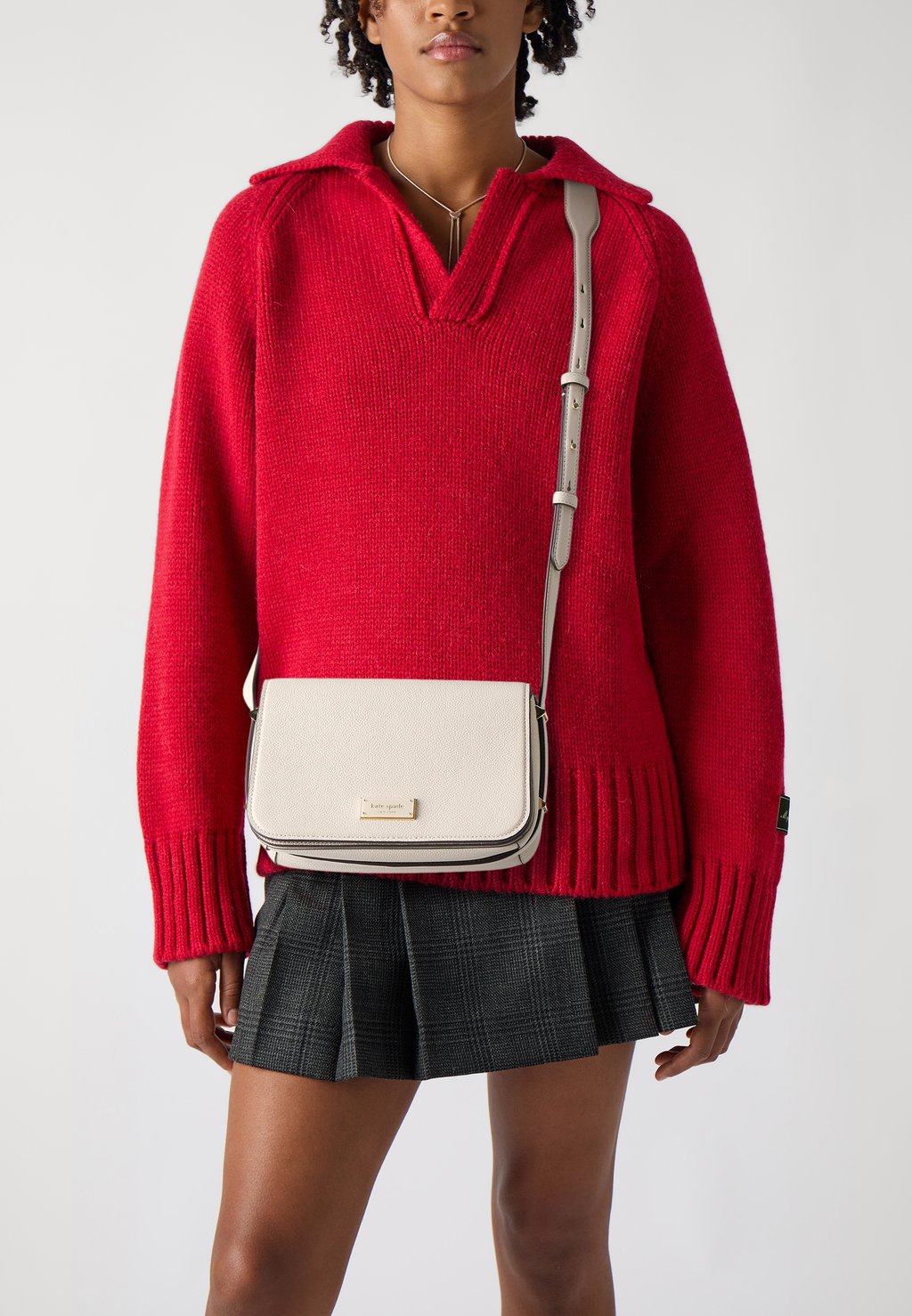 

Сумка через плечо SMALL FLAP CROSSBODY - Across body bag kate spade new york, кремовый