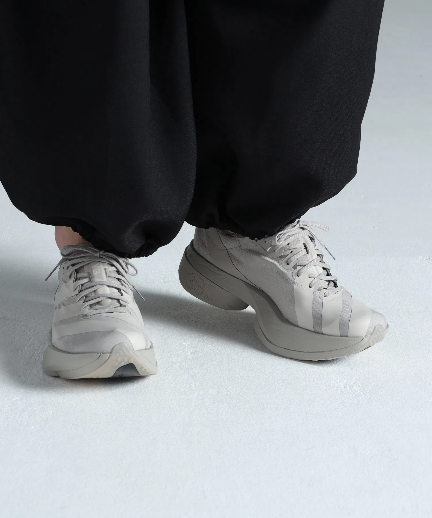 Унисекс кроссовки для бега Y-3 ADIOS PRO 4 коричневые