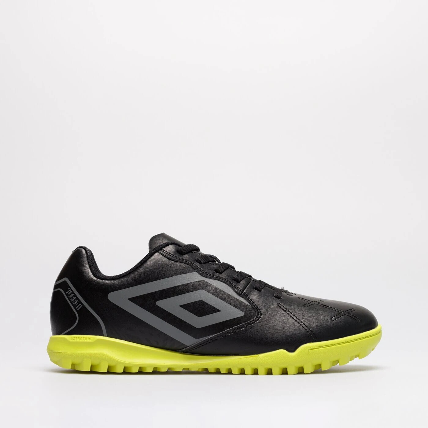 

Кроссовки Umbro Tocco II League, черный